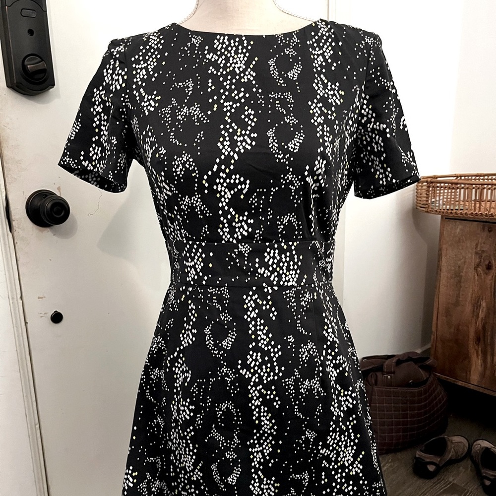 French Connection Flattering Career Modern Sheath Dress 4